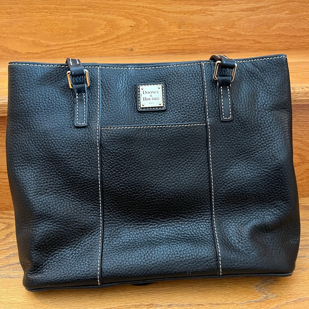 Dooney & Bourke shoulder bag